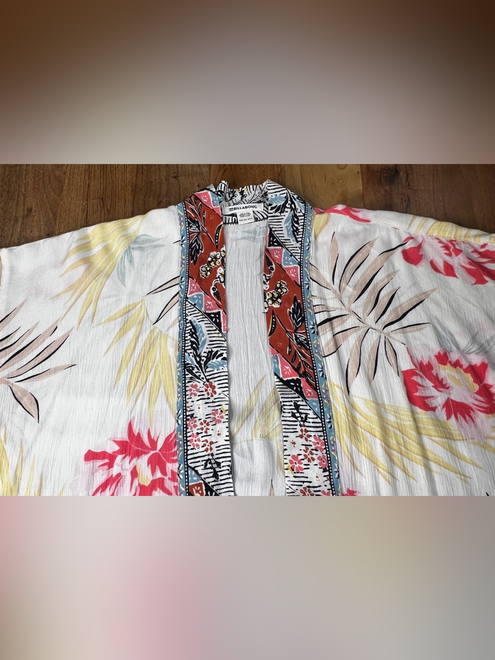 Billabong Fire Nights Beach CoverUp Kimono Boho Festival Vibrant Floral Tropical - Picture 7 of 9
